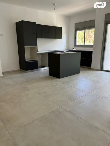 דירה, ז'בוטינסקי 10, מרכז דרום, רעננה