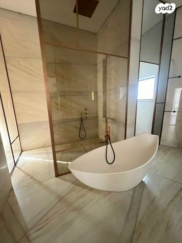 בית פרטי/ קוטג', שונית, הים, קיסריה