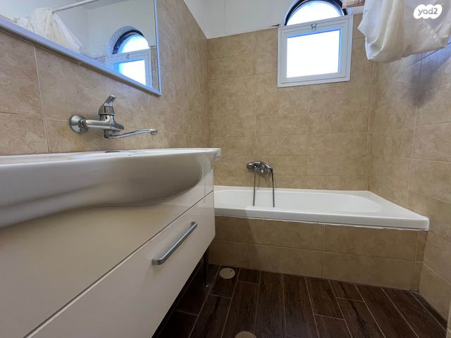 דו משפחתי, אלתרמן, לסטר/רבוצקי, רעננה