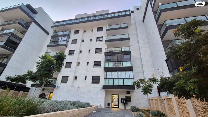 דירה, דרך ארץ, עיר היין, אשקלון