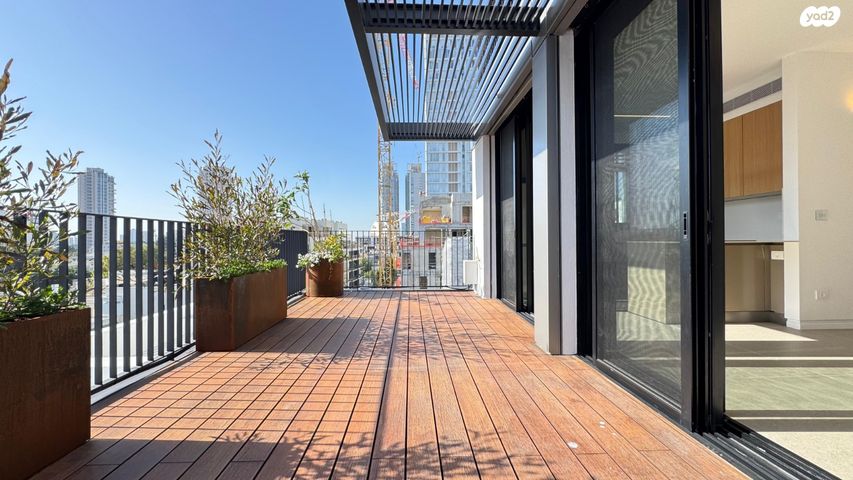 גג/ פנטהאוז