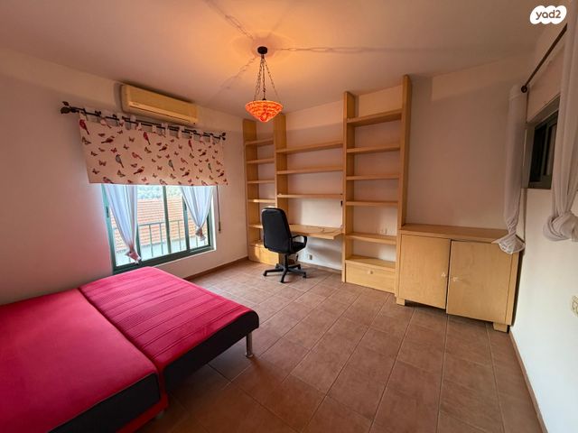 דירת גן, השקדים 5, טבעון הוותיקה, קרית טבעון