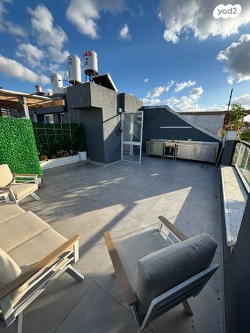 גג/ פנטהאוז, קרית בורוכוב, רמת גן