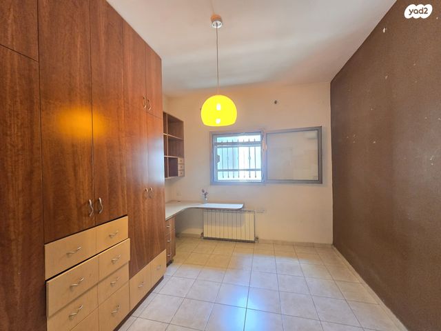 דירת גן, ברכה צפירה, רמת שרת, ירושלים