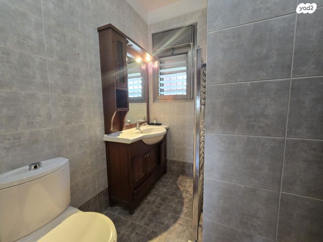 דירת גן, ברכה צפירה, רמת שרת, ירושלים