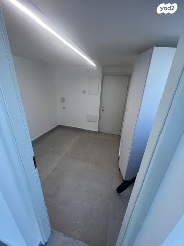 דירה, קרית בורוכוב, רמת גן