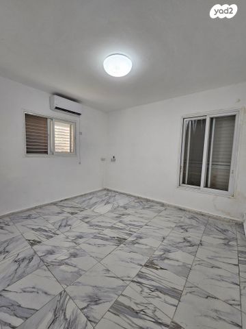 דירה, קרית אתא