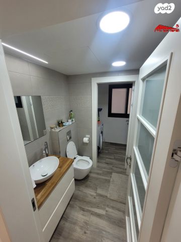 דירה, התורמוס, קרית ראשון, ראשון לציון