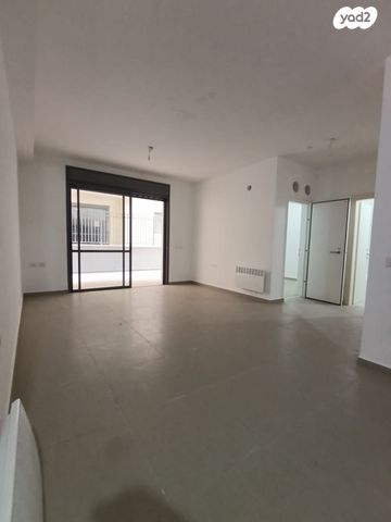 אדמונד סחייק 