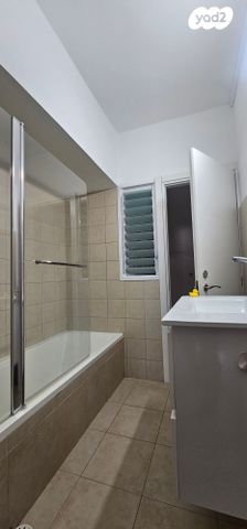 דירה, אוסישקין, רמת השרון