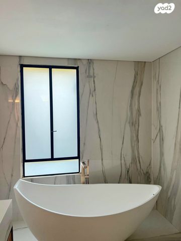 בית פרטי/ קוטג', שונית, הים, קיסריה