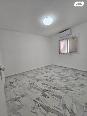 דירה, קרית אתא