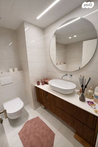 דירה, ניסים אלוני 5, צמרות איילון, פארק צמרת, תל אביב יפו