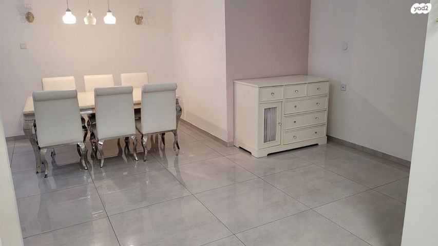 דירה, רח' הנשיא צפון, חדרה