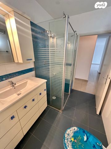 דירה, שדרות לוי אשכול, תל אביב יפו