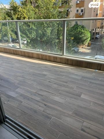 ז'בוטינסקי 10