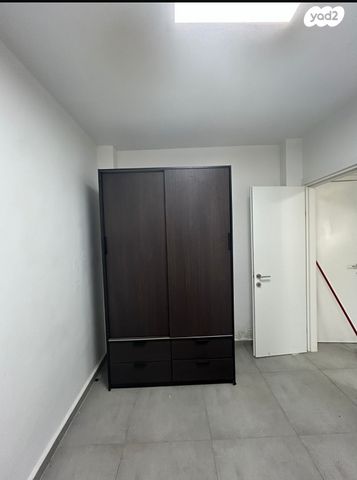 דירה, יצחק בן צבי, קרית ים