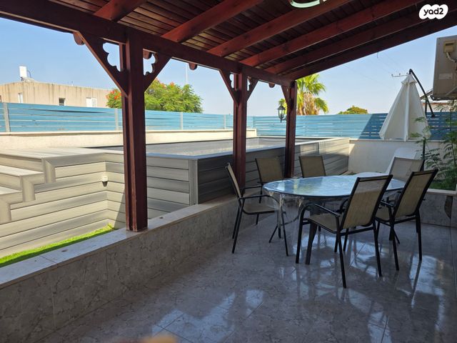 דירת גן, שקד, מורדות טבריה, טבריה