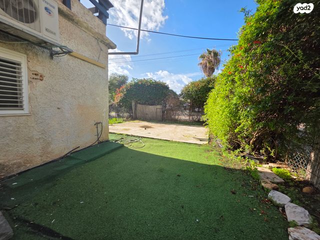 דירת גן, החקלאים, כפר ביאליק, כפר ביאליק