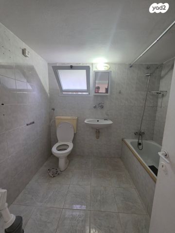 דירת גן, החקלאים, כפר ביאליק, כפר ביאליק