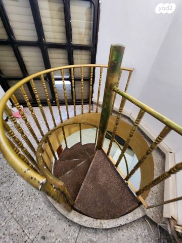 דירה, הראשונים, אור יהודה