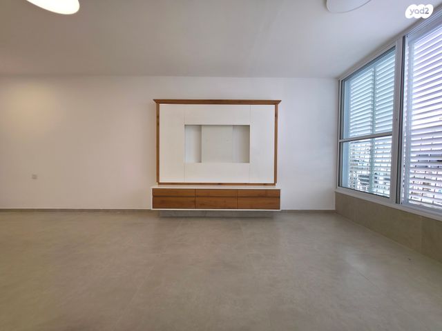 דירה, התאנה, רמז, מערב ותיק, ראשון לציון