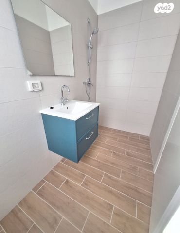 דירה, דניאל 3, בת ים