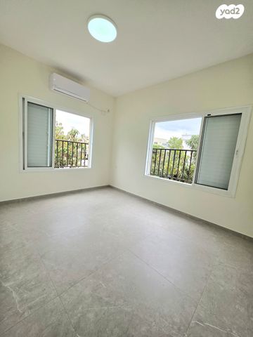 יחידת דיור, השיירות, קרית שלום, תל אביב יפו