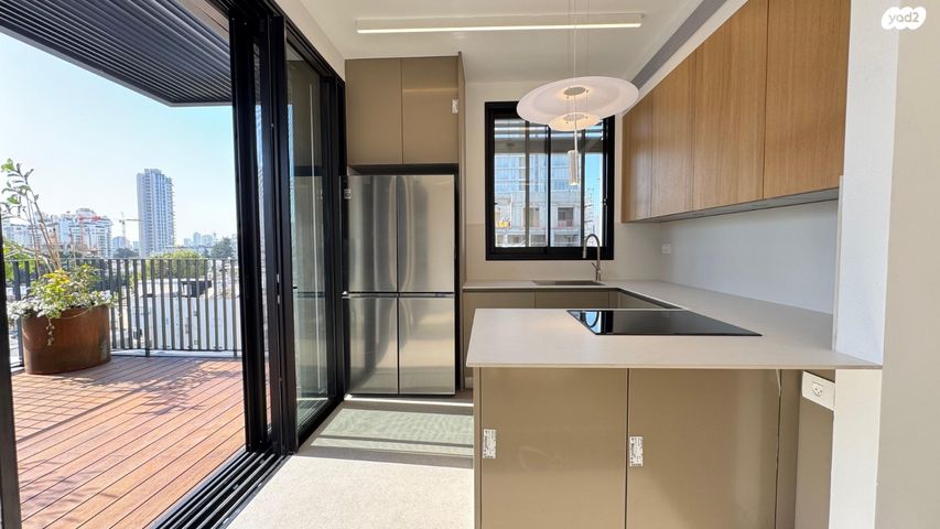 גג/ פנטהאוז