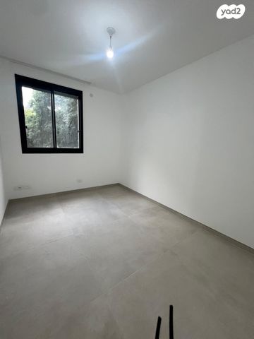 דירה, זכרון יעקב 11, תל אביב יפו