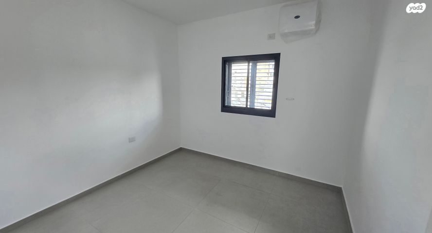 דירה, דניאל 3, בת ים