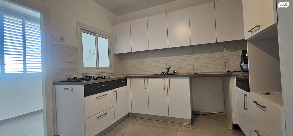 דירה, אוסישקין, רמת השרון