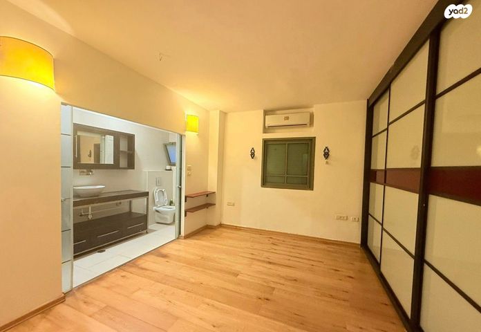 דופלקס, ד"ר מוסקוביץ', ב' / צפון מערב העיר, רחובות