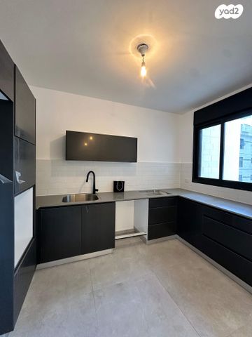 דירה, הכלנית 1, קרית גיורא, אור יהודה