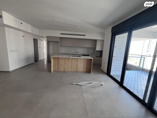 דירה, הוד השרון