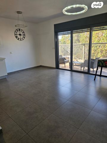 דירה, חיים סירני, נווה רמז, חולון