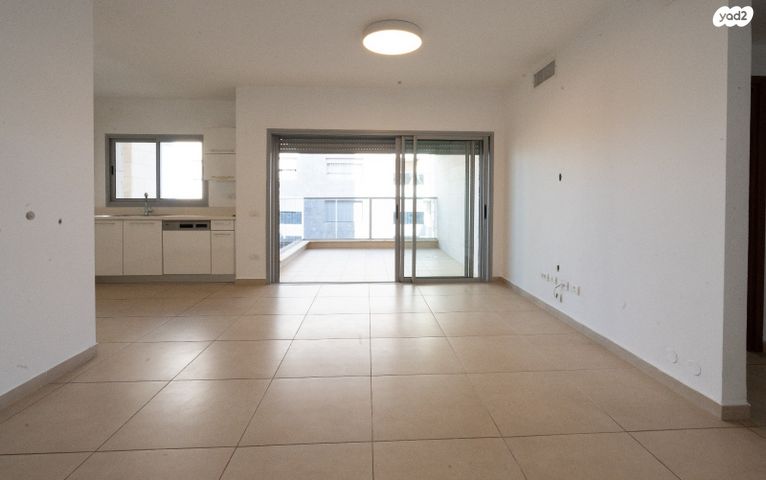 דירה, שמעון ויזנטל, הרצליה