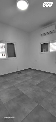 דירה, מולכו 6, מרום נווה, רמת יצחק, רמת גן