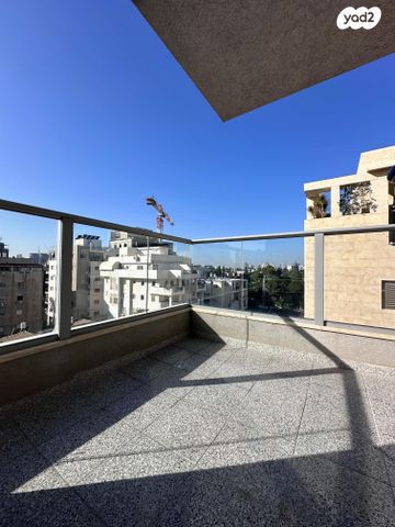 דירה, פנחס רוטנברג, נגבה, רמת גן