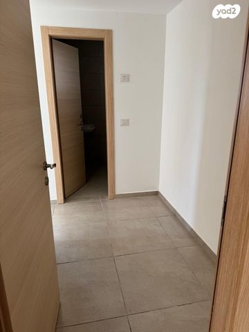 דירה, ברכה פולד, נרקיסים, ראשון לציון