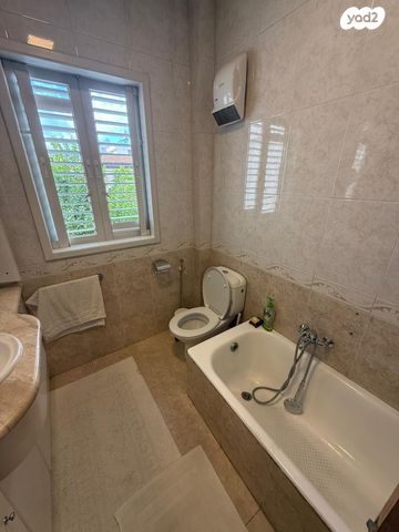 דו משפחתי, שכונת הותיקים, רמת גן