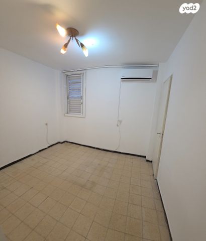 דירה, אלי כהן, רמת הנשיא, בת ים