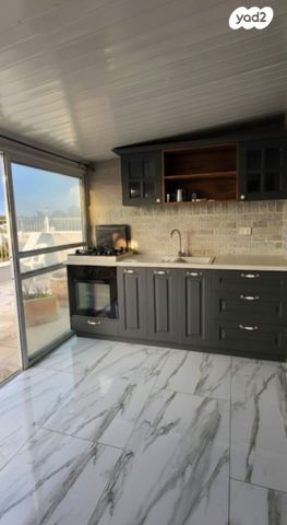 דירה, יצחק שדה, נווה עמל, הרצליה