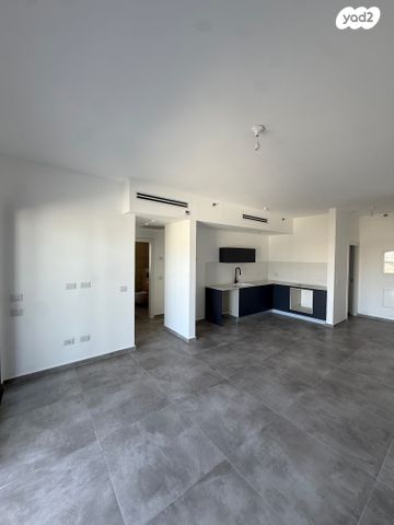 דירה, משגב עם 4, קרית שלום, תל אביב יפו