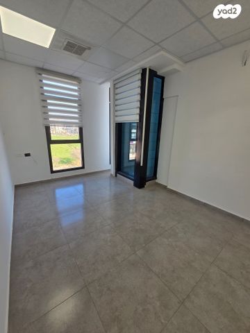 משרדים, עפולה