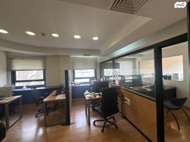 משרדים, הרב קוק 8, מרכז העיר, ירושלים