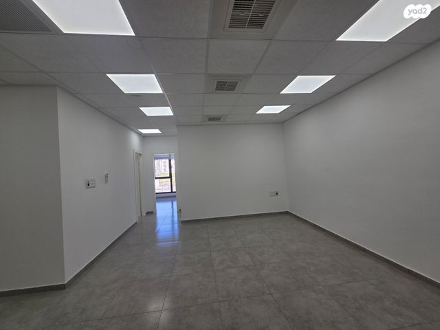 משרדים, עפולה