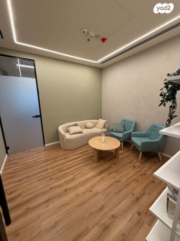 משרדים, לוחמי האש 1, צומת סביון, קרית אונו