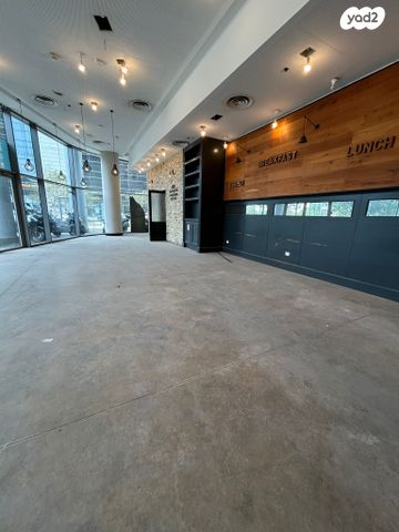 חנויות/ שטח מסחרי, דרך בן גוריון 1, אזור תעשיה צפון, בני ברק