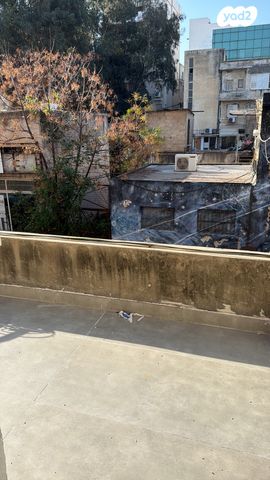 משרדים, הרברט סמואל 66, חדרה